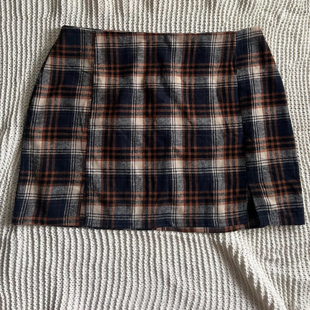 LIKE NEW! 2X Plus Size Plaid Mini Skirt